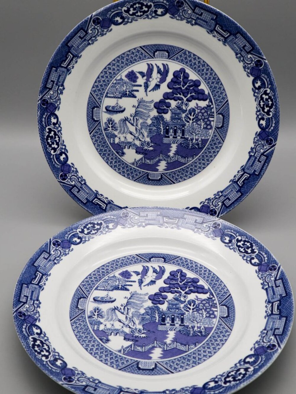 2 Royal Cuthbertson Blue Willow Transferware Dinner Plates Cottage Chinoiserie